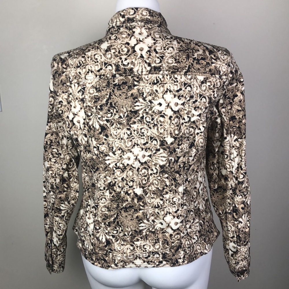 JM Collection Button Front Jacket Abstract Print - Picture 8 of 10